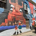 Chic Pad In Bandra West