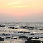 Apartment Hidden Gem With Pvt Terrace Bandra Mumbai