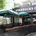 Hidden Gem With Pvt Terrace Bandra Apartment *