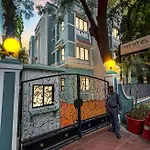 Myotel - Santacruz Hotel