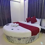 Edition Blue - Hotel Mumbai
