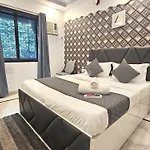 Astha Kandivali Service