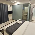 Astha Kandivali Service 3* Mumbai