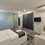 Astha Kandivali Service 3*