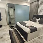 Astha Kandivali Service Mumbai