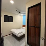 Hotel Marine Line Near Churchgate