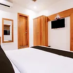 Super Townhouse Oak Times Square Le Western
