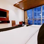 Super Townhouse Oak Times Square Le Western