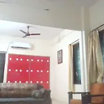 Cosy 2 Bhk Apt In Heart Of Mumbai Dadar W Shivaji Park