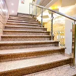 Fabhotel Airport Retreat - Nr International Airport 3* Mumbai