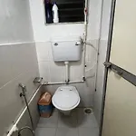 1bhk Entire Flat In Oshiwara *