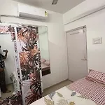 1bhk Entire Flat In Oshiwara Mumbai