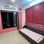 1Bhk Entire Flat In Oshiwara