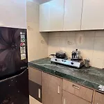 Apartment 1bhk Entire Flat In Oshiwara *
