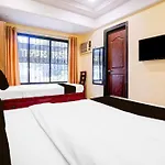 Hotel O Aksa Inn