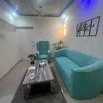 2bhk Flat -5min From Goregaon Nesco