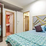 Apartment 2bhk Flat -5min From Goregaon Nesco *