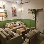 Cottage Style 2Bhk Raja House, Bandra
