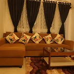 Sky View 1Bhk Apartment Near Nesco & Jp Morgan