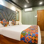 Hotel Fabhotel Malali Residency 4*
