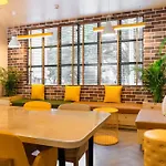 Bloom Hub Weh Andheri