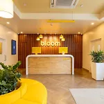 Bloom Hub Weh Andheri
