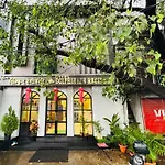 Hotel Dolphin Residency