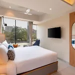 Hotel Indie International Airport 4*