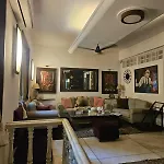 The Beautiful Bollywood Home 2Bhk In Bandra