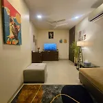 Pali Perch 1Bhk With Peace, Charm And Bandra Vibes