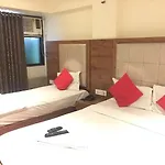 Rr Inn-international Airport Hotel 3*