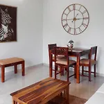 Gagal Home - Malad Suite