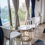 Aura - Entire In Parle Mumbai