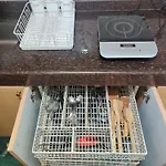 2 Bhk Cozy Apartment W/ Netflix And Wifi In Bandra