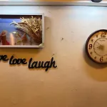 1Bhk Modern Cozy Flat At Prime Location Livin Cove