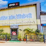 O The Om Sai Residency Hotel