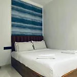 Palm Breeze - Colaba 3*