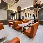 Fabhotel Ascent Star - Nr Phoenix Mall Kurla