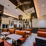 Fabhotel Ascent Star - Nr Phoenix Mall Kurla
