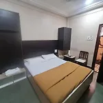 Hotel Sharda