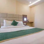 Hotel Crystal By Glitz Hotels