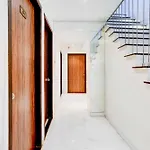 Hotel O Lokhandwala Andheri West