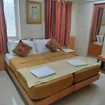 Empire Hotel