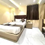 Dolphin Residency 2*