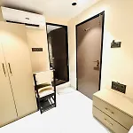 Dolphin Residency 2*