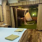 2Bhk With Terrace Garden-Lokhandwala Andheri