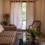 Serene Stay In Chuim Near Carter Road