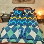 Ivory Room, Ac, Smart Tv, Ensuite, Independent Homestay