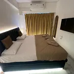 Chic 1bhk - Lilavati Hospital - Bandra * Mumbai