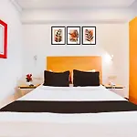 Hotel O Khar The Unicontinental